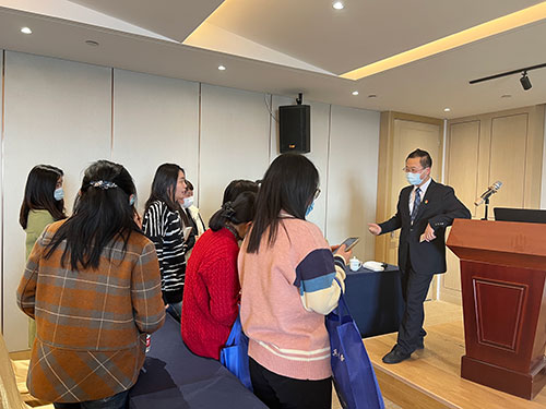 “呵护她健康” ag真人平台官方集团举办女性健康知识讲座(图2)