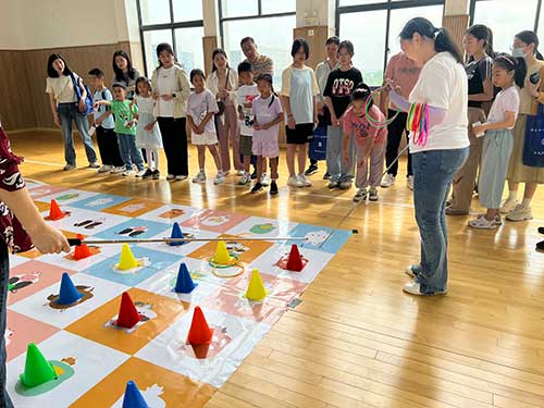 “缤纷童年 快乐六一”上海ag真人平台官方集团举办亲子活动(图5)