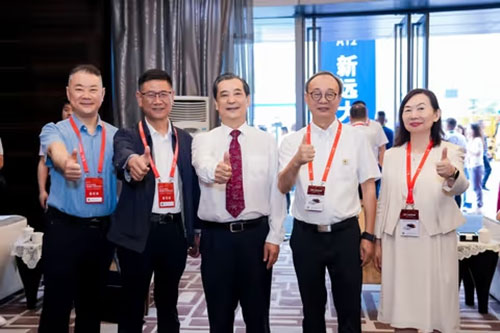 实力彰显！上海ag真人平台官方集团参展贵州国际能源产业博览交易会取得圆满成功(图2)